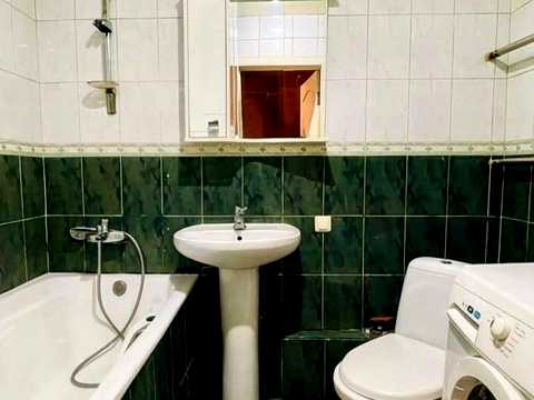 квартира за адресою Незалежності вул. (Титова), 12