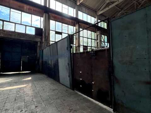 комерційна за адресою Юності вул., 23А