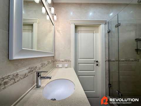 квартира за адресою Ревуцького вул., 7-В