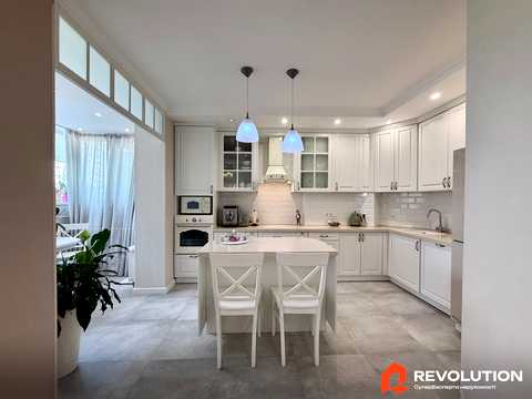 квартира за адресою Ревуцького вул., 7-В