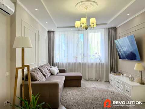 квартира за адресою Ревуцького вул., 7-В