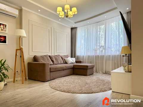 квартира за адресою Ревуцького вул., 7-В
