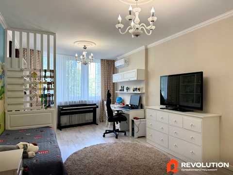 квартира за адресою Ревуцького вул., 7-В