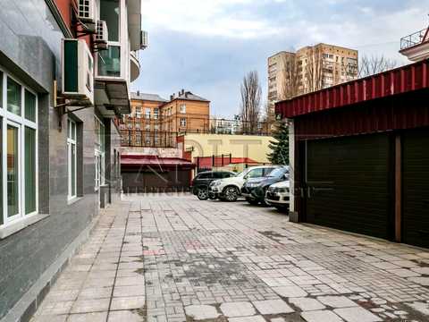 комерційна за адресою Олександра Кониського вул., 44
