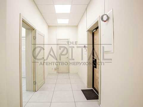 комерційна за адресою Київ, Андрія Верхогляда вул. (Михайла Драгомирова), 2-А