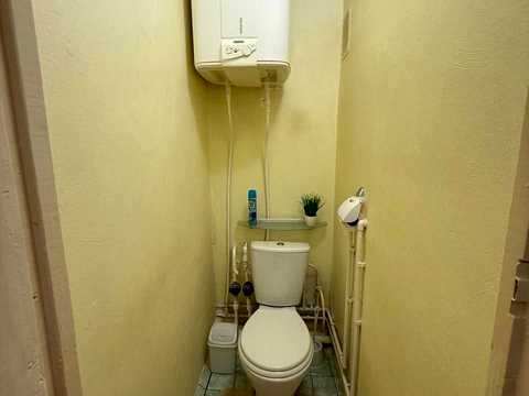 квартира за адресою Космонавтів вул., 4