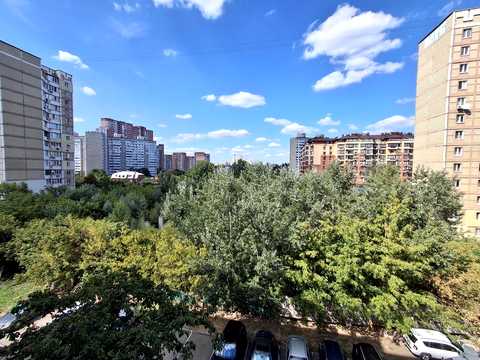 квартира за адресою Академіка Єфремова вул. (Командарма Уборевича), 7