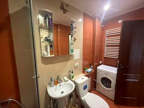 квартира по адресу Злуки просп., 8