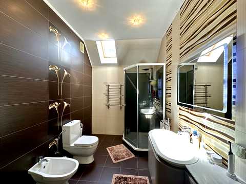 будинок за адресою Києво-Мироцька вул.