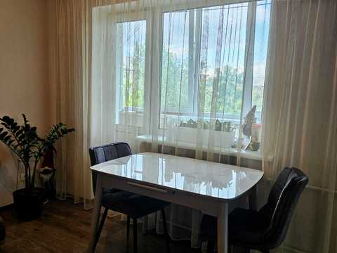 квартира за адресою Свободи просп., 10