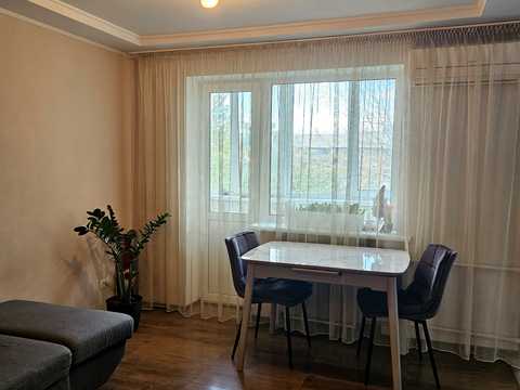 квартира за адресою Свободи просп., 10