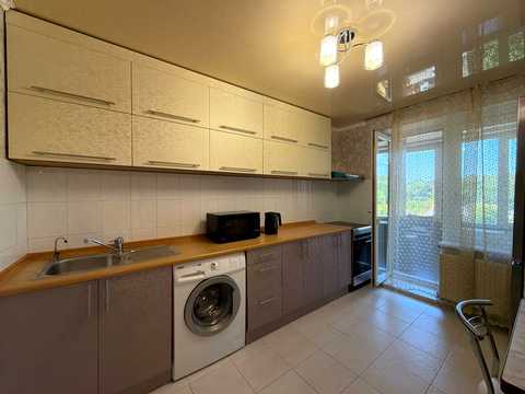 квартира за адресою Казимира Малевича вул. (Боженка), 83