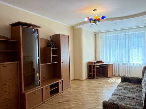 квартира за адресою Прилужна вул., 4/15