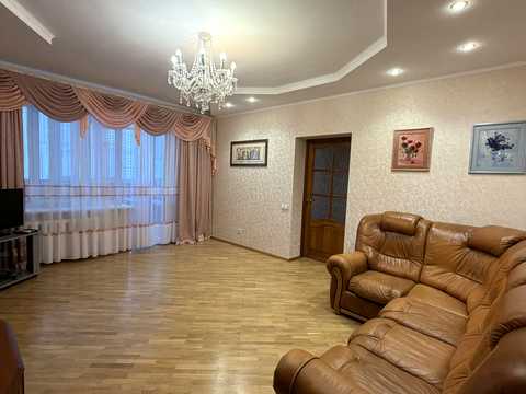 квартира за адресою Прилужна вул., 4/15