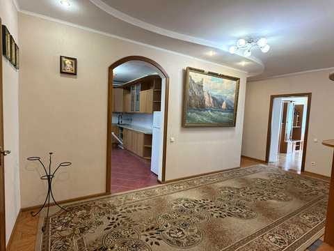 квартира за адресою Прилужна вул., 4/15