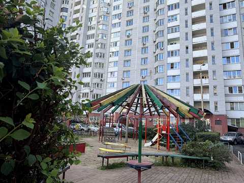 квартира за адресою Прилужна вул., 4/15