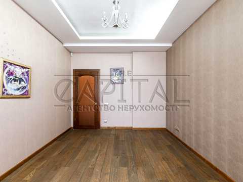коммерческая по адресу Антоновича ул. (Горького), 72