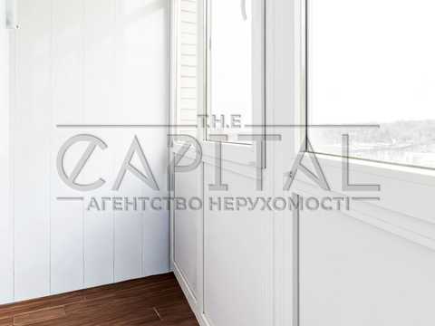 коммерческая по адресу Антоновича ул. (Горького), 72