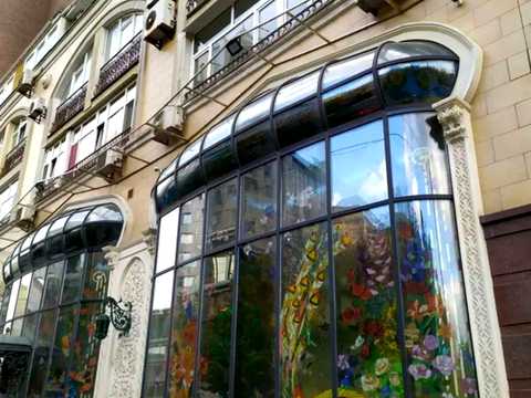 коммерческая по адресу Антоновича ул. (Горького), 72