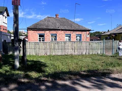 дом по адресу Лисичанская ул.