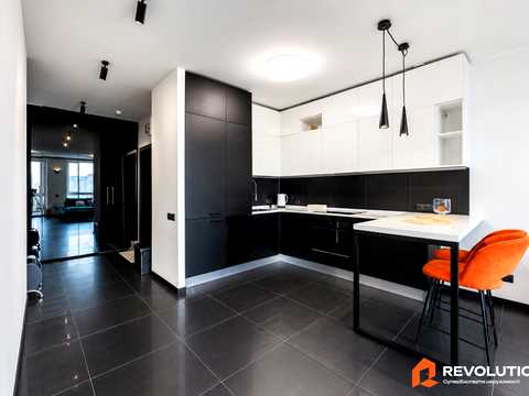 квартира за адресою Зарічна вул., 4 к2