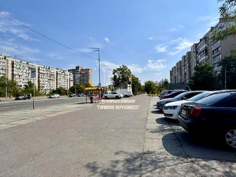 коммерческая по адресу Сержа Лифаря ул. (Олександра Сабурова), 3