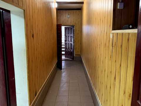 комерційна за адресою Зарічанська вул., 16