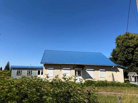 комерційна за адресою с. Ржавинці, Головна, 1