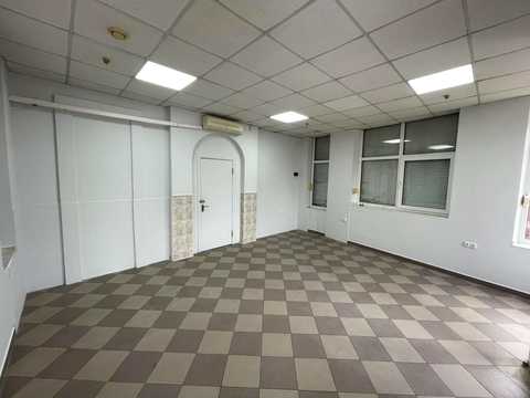 коммерческая по адресу Чорновола ул., 140/1
