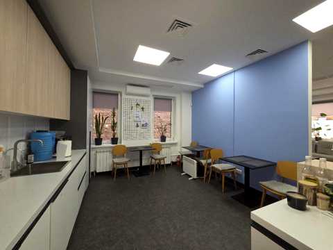 комерційна за адресою Басейна вул., 7