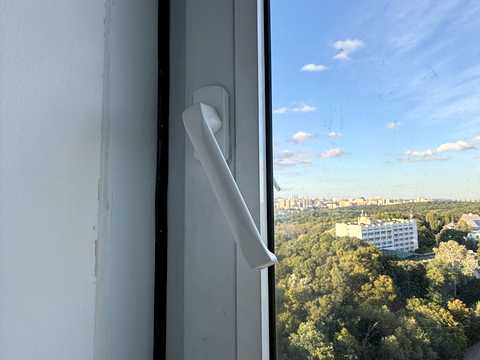 квартира за адресою Героїв Оборони вул., 10-А