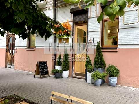 коммерческая по адресу Институтская ул., 13/4