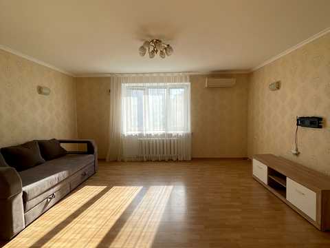 квартира за адресою Композитора Ніщинського вул., 28
