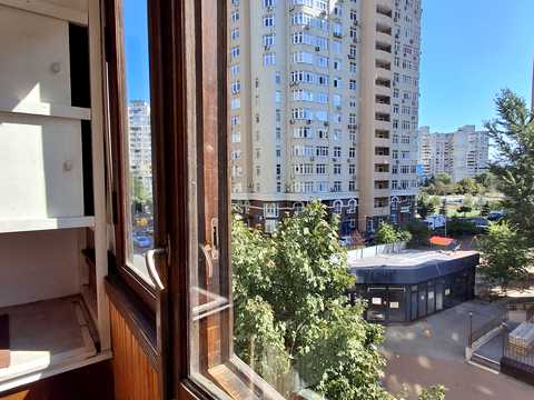 квартира по адресу Драгоманова ул., 18