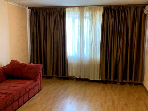 квартира по адресу Александра Мишуги ул., 12