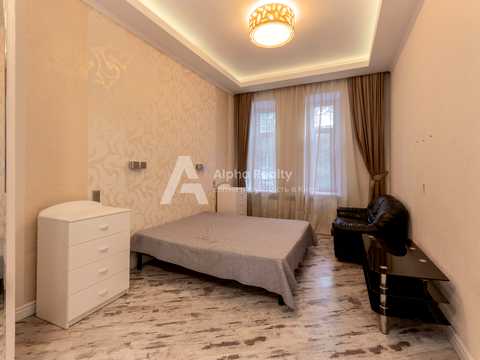 квартира за адресою Олеся Гончара вул., 47-Б