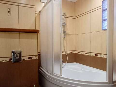 квартира по адресу Амосова ул. (Корчагінців), 48