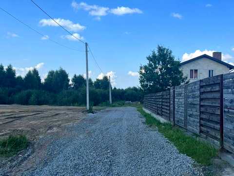 ділянка за адресою нема