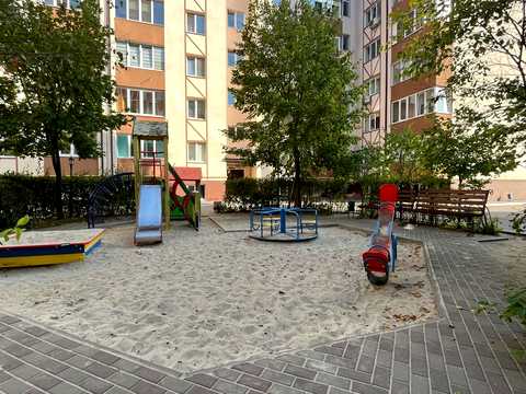 квартира за адресою Вишнева вул., 17