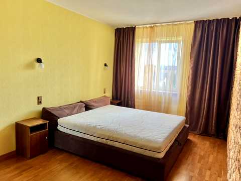 квартира за адресою Вишнева вул., 17