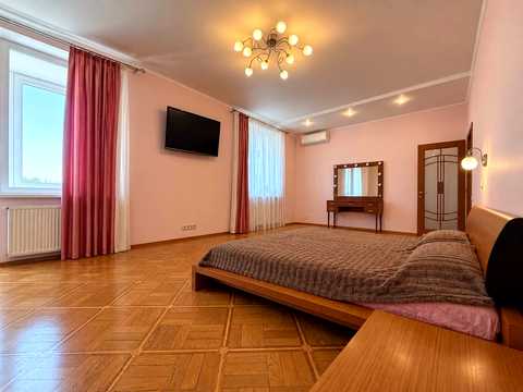 квартира по адресу Шампанский пер., 9