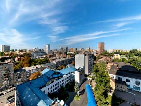 комерційна за адресою Кловський узвіз, 7а