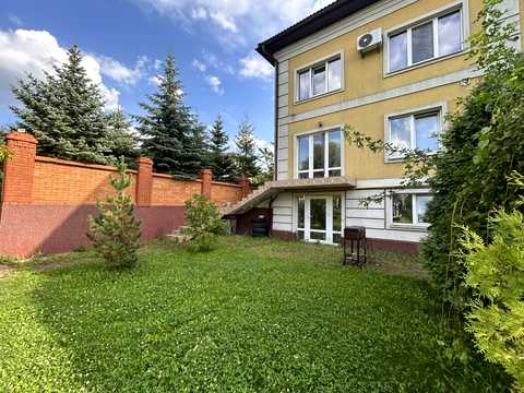 будинок за адресою Грушевського вул., 27