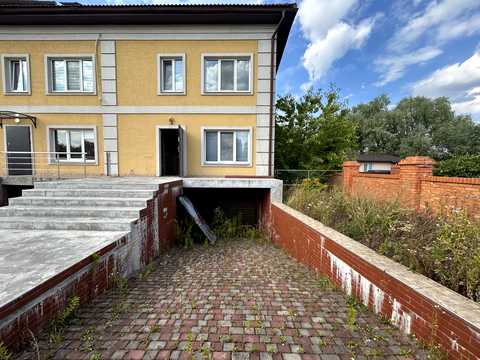 будинок за адресою Грушевського вул., 27