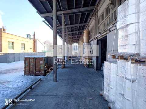 коммерческая по адресу Центральна, 1