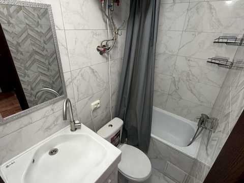 квартира за адресою Ревуцького вул., 54
