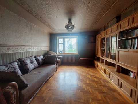 квартира за адресою Анни Ахматової вул., 7/15