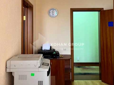 комерційна за адресою Романа Шухевича вул. (Курчатова), 123