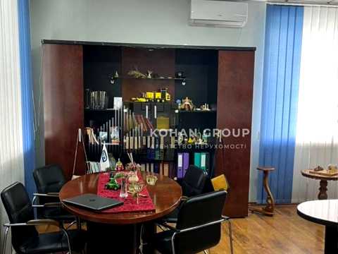 комерційна за адресою Романа Шухевича вул. (Курчатова), 123