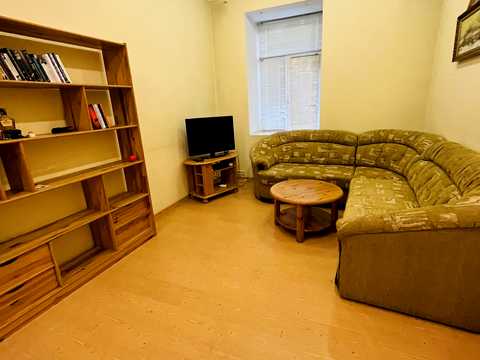 квартира за адресою Євгена Чикаленка вул. (Пушкінська), 12-Б